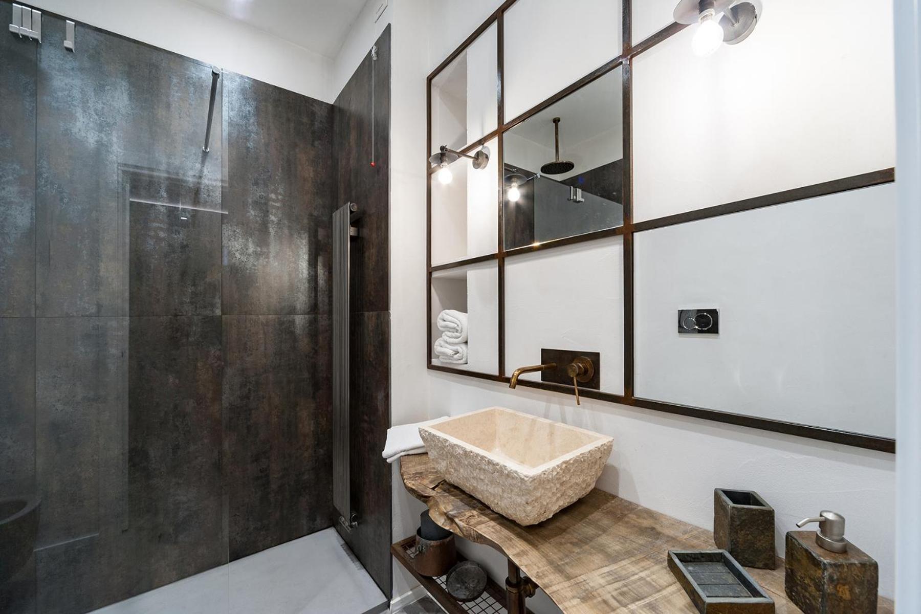 Appartamento Trastevere Luxury, Ampia E Confortevole Location Sospesa Tra Design E Storia
